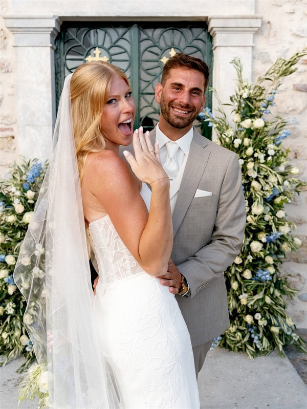 Fall Destination Wedding In Mani With Organic Style