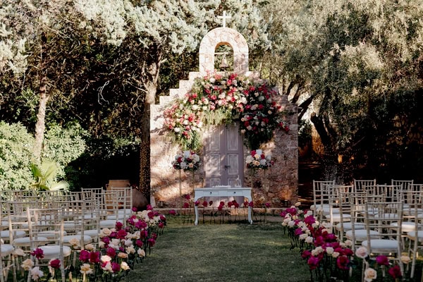 Fuchsia Wedding With Stunning Details