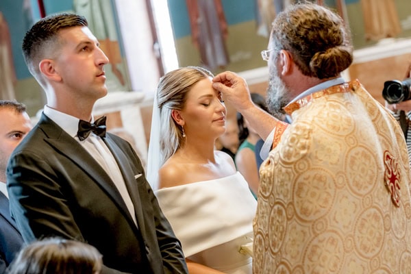 Lovely Spring Wedding Drama Full Of Romance