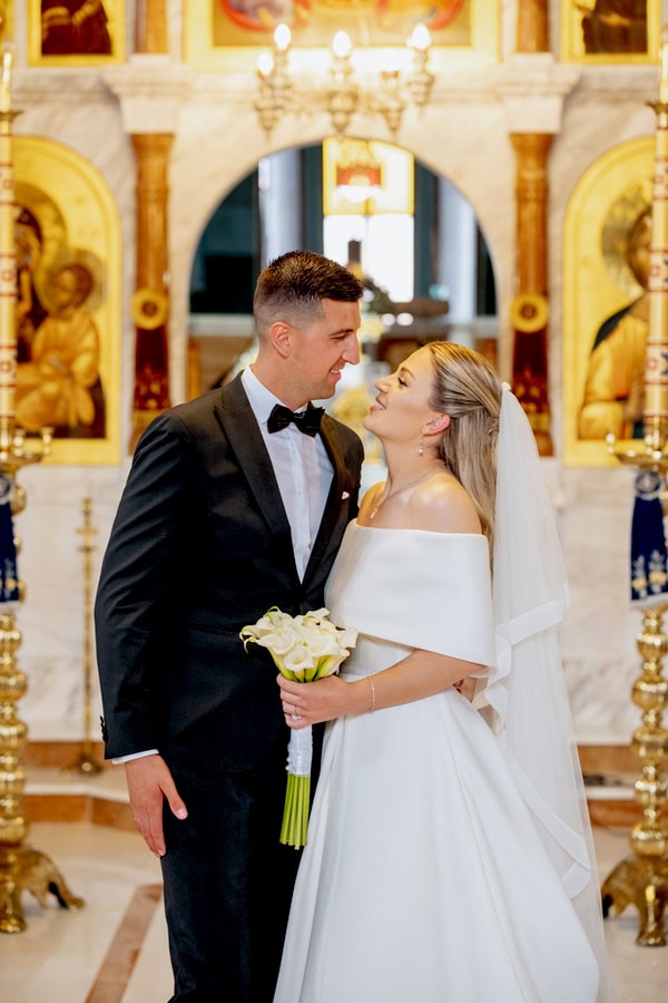 Lovely Spring Wedding Drama Full Of Romance