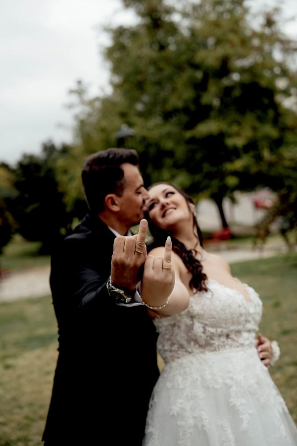Romantic Autumn Wedding Lefkada Rustic Details White Florals