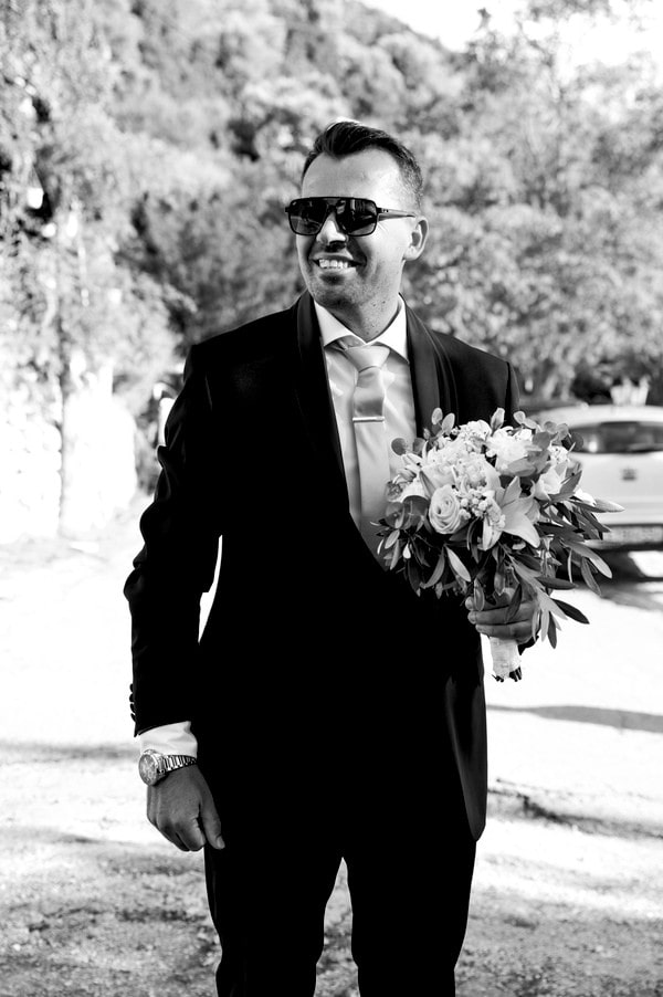 Romantic Autumn Wedding Lefkada Rustic Details White Florals