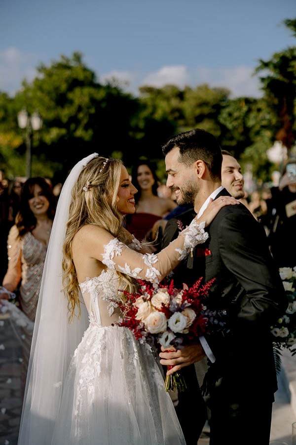 Romantic Fall Wedding White Red Flowers