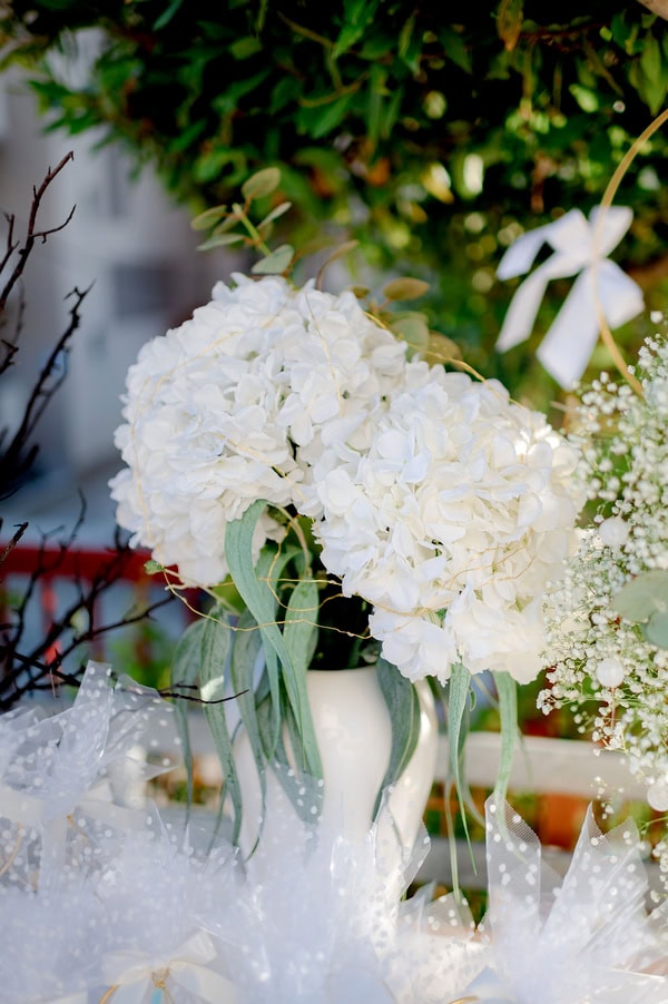 White Floral Chic Summer Wedding Agrinio
