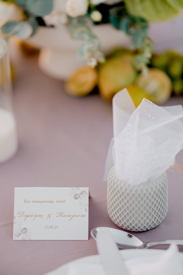 White Wedding Decoration Floral Centerpieces Inspiration