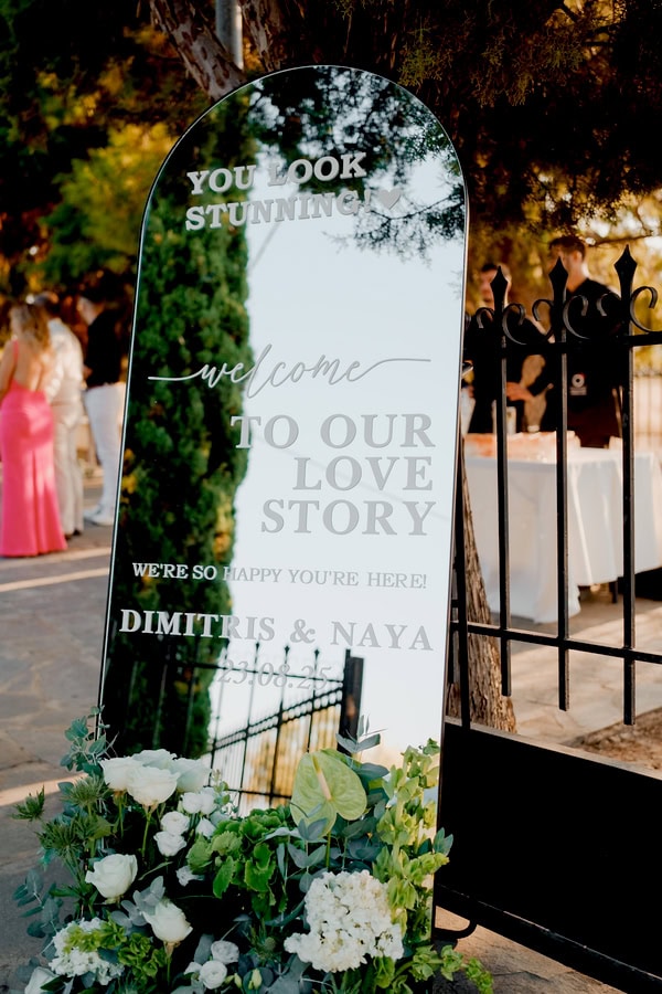 White Wedding Decoration Floral Centerpieces Inspiration