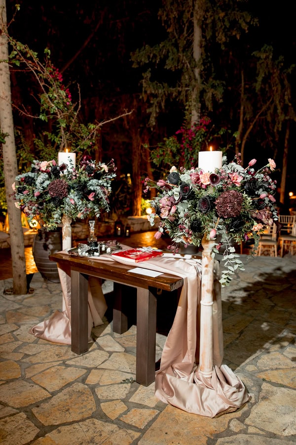 Winter Wedding In Burgundy Tones
