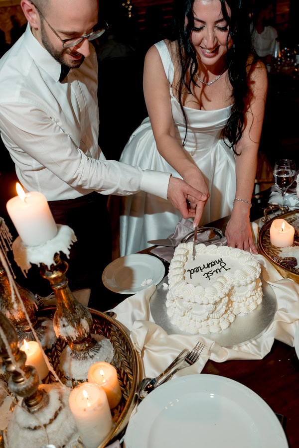 Winter Wedding In Burgundy Tones