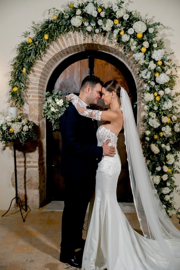 Beautiful Wedding In White And Green Tones