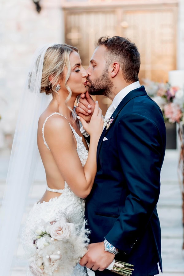 Boho Chic Summer Wedding In Athens With Romantic Tones