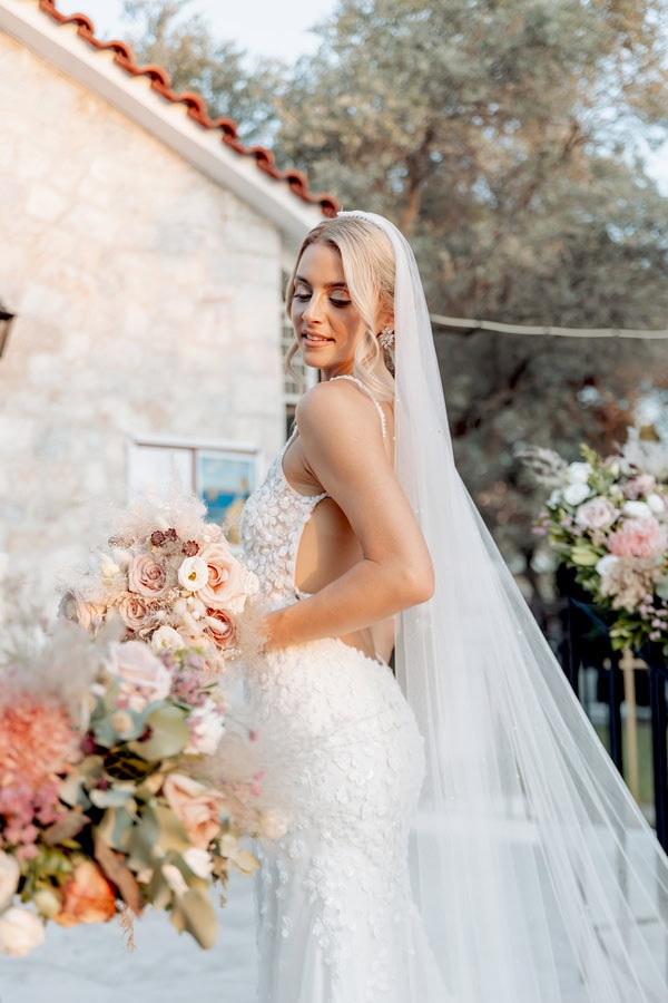 Boho Chic Summer Wedding In Athens With Romantic Tones