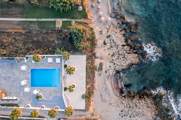 Celebrate An Unforgettable Seaside Wedding At Thalasses Villas
