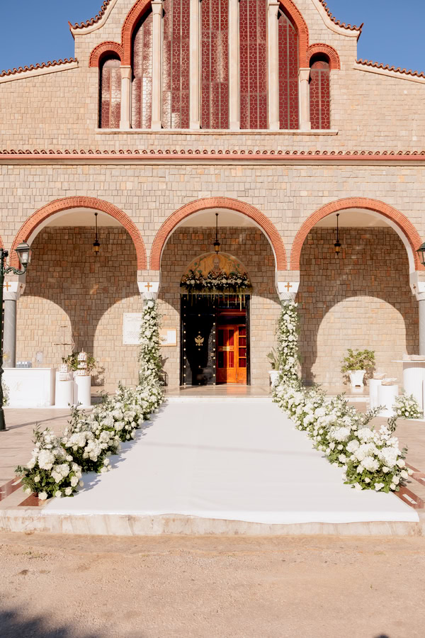 Chic Summer Wedding Sparti All White Floral Designs