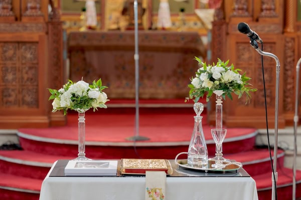 Chic Summer Wedding Sparti All White Floral Designs