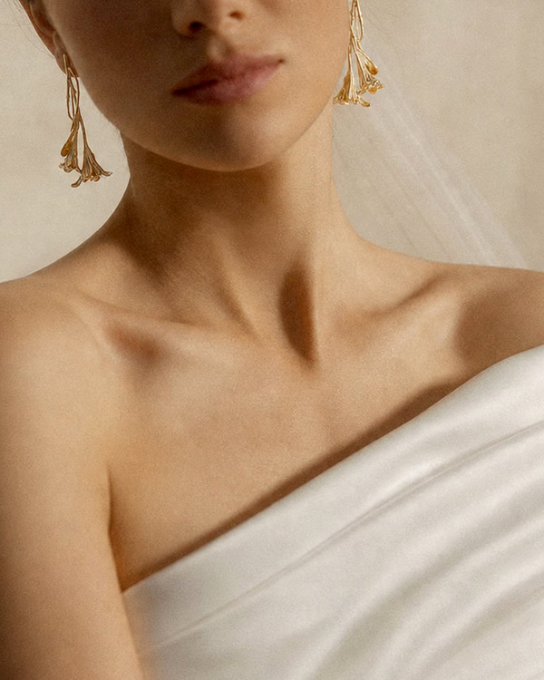Daisy Field Eli Persephone Thallo Wedding Jewelry