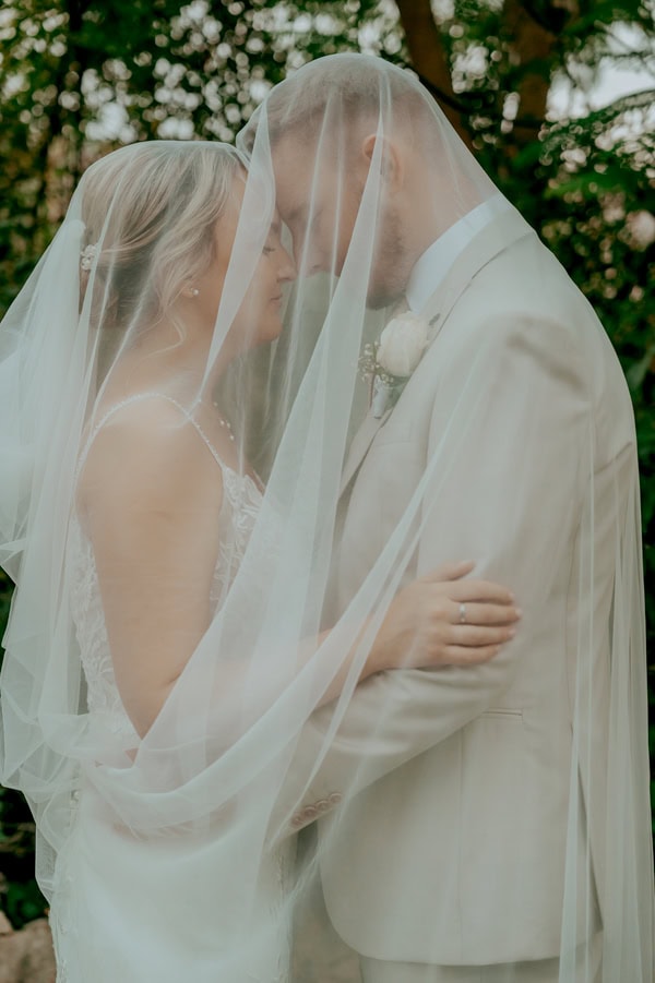Destination Wedding At Vasilias Nikoklis Inn With Roses And Lisianthus