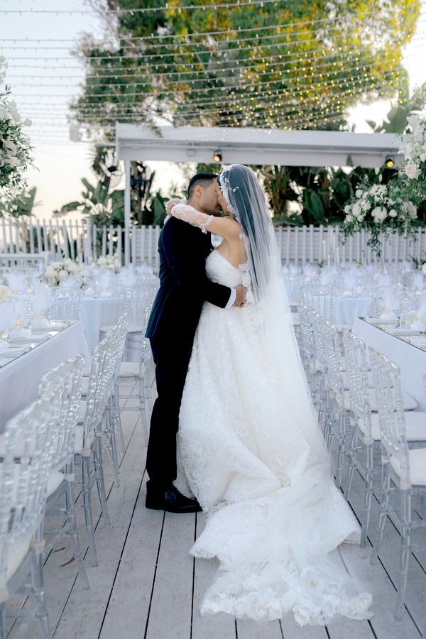 Dreamy Beach Wedding White Decoration