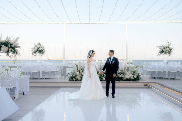Dreamy Beach Wedding White Decoration
