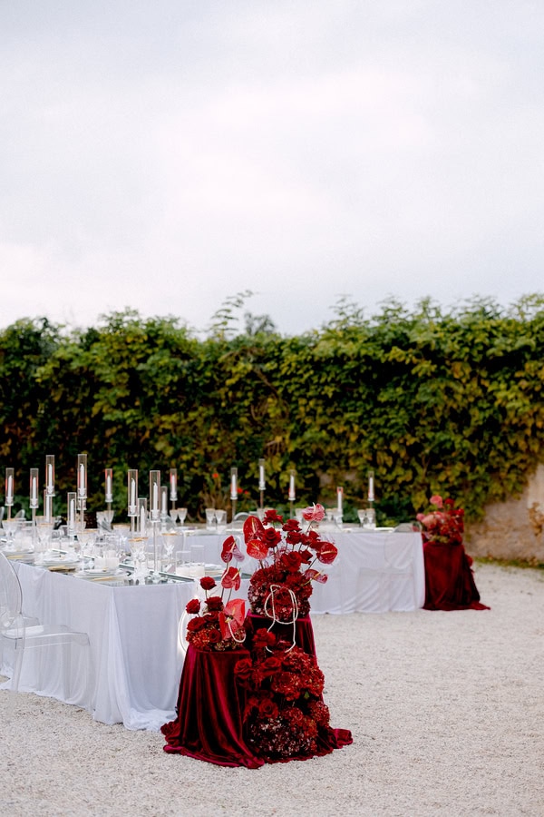 Edgy Modern Styled Shoot Crete Dramatic Red Flowers