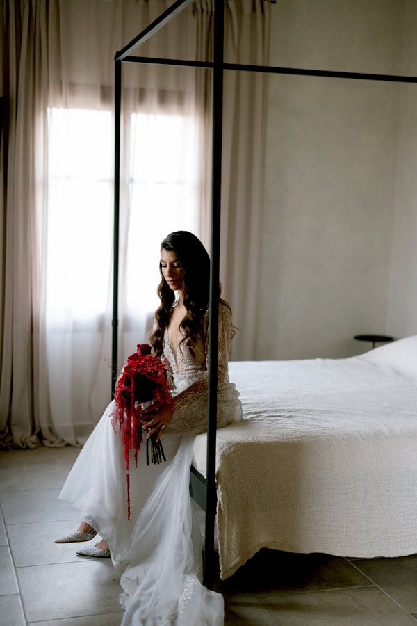 Edgy Modern Styled Shoot Crete Dramatic Red Flowers