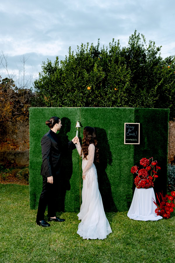 Edgy Modern Styled Shoot Crete Dramatic Red Flowers