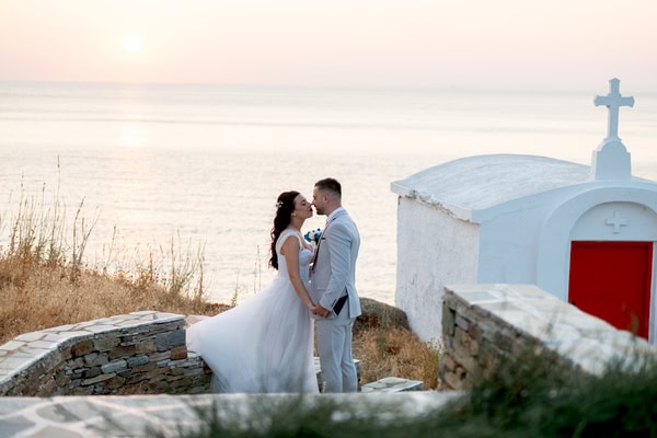Romantic Wedding Kythnos White Blue Colors