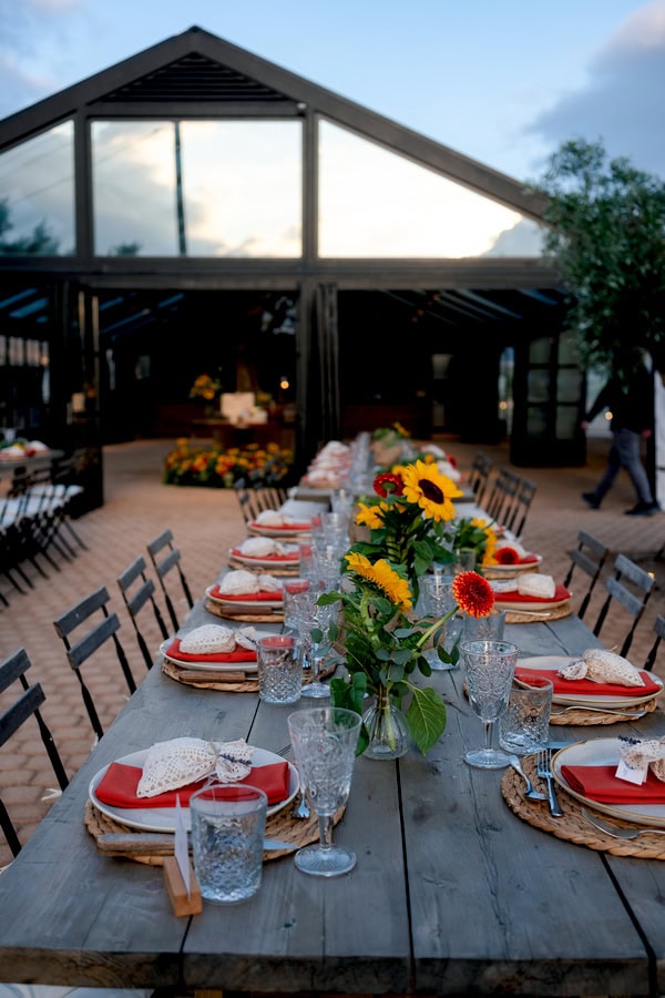 Rustic Wedding Decoration Ideas With Sunflowers And Red Details