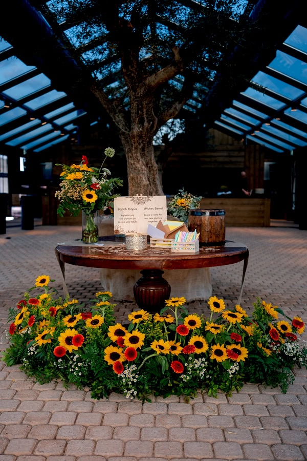 Rustic Wedding Decoration Ideas With Sunflowers And Red Details