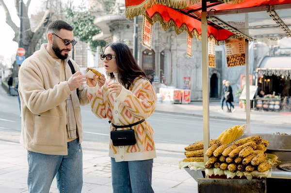 Special Couple Photoshoot In The Heart Of Istanbul