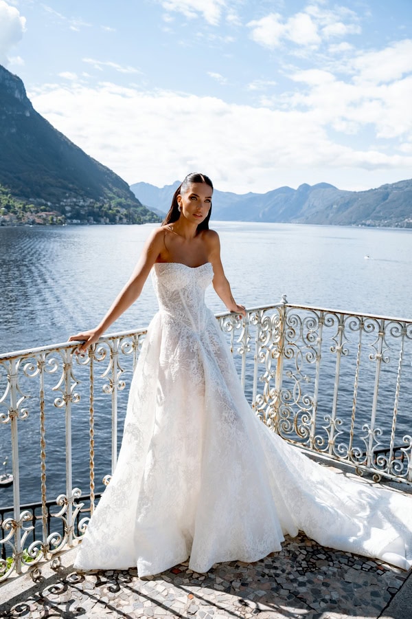 Stylish Bridal Collection From Complice Stalo Theodorou That Will Impress You