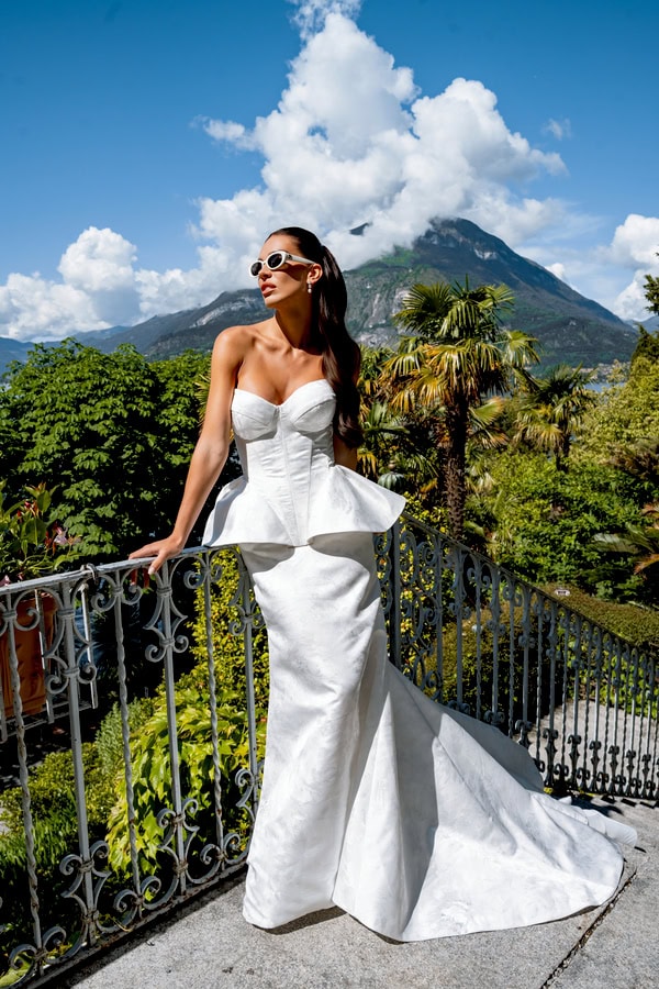 Stylish Bridal Collection From Complice Stalo Theodorou That Will Impress You