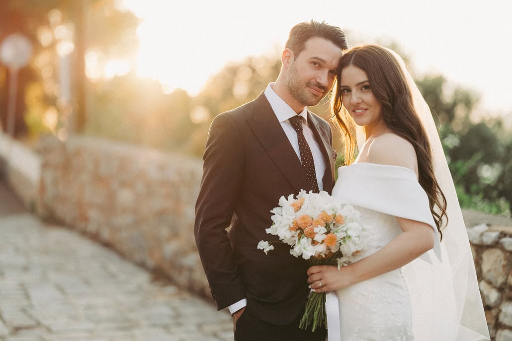 Υπέροχος γάμος στη Μάνη με romantic mediterranean αισθητική | Ιωάννα & Δημήτρης