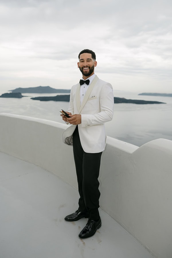 Intimate Spring Wedding Santorini Caldera