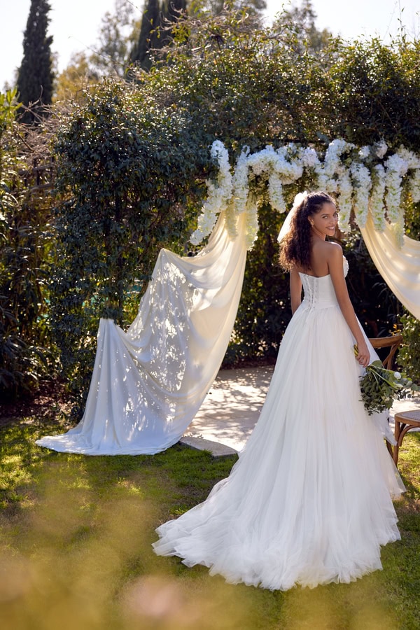 Lilian West Spring Summer  Bohemian Bride Justin Alexander