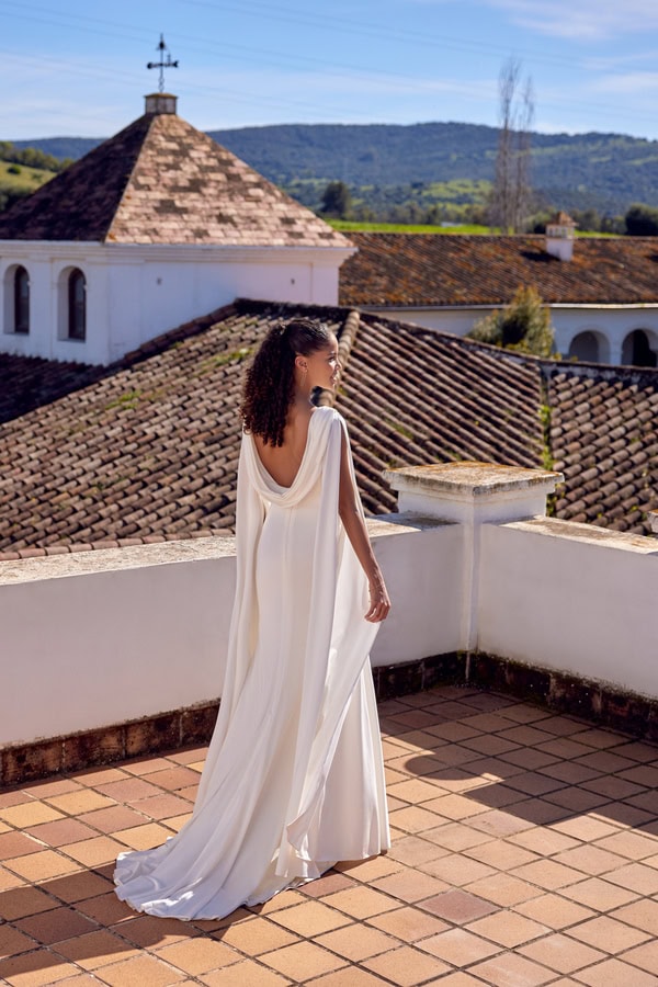 Lilian West Spring Summer  Bohemian Bride Justin Alexander