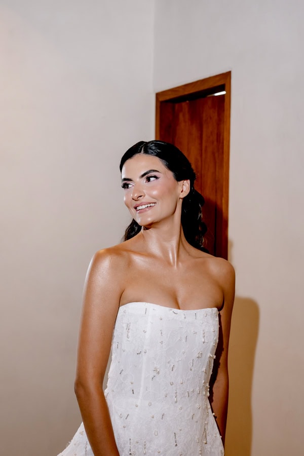 Modern Chic Wedding Bold Floral Design