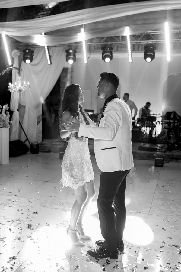 Modern Chic Wedding Bold Floral Design