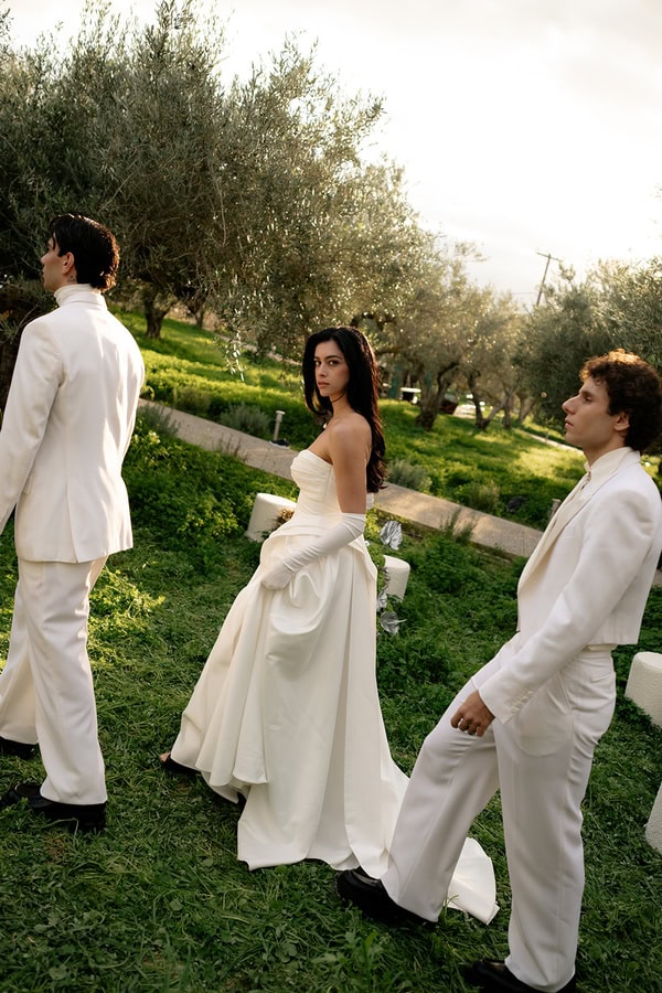 Modern Wedding Inspiration Silo And Sage Statement Florals Airy Draping