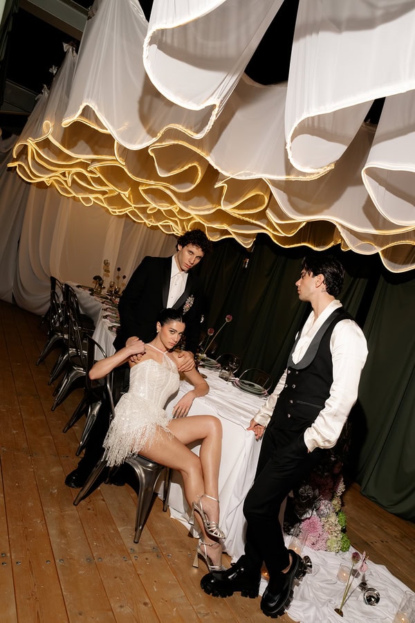 Modern Wedding Inspiration Silo And Sage Statement Florals Airy Draping