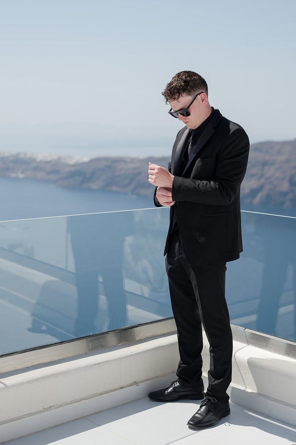 Romantic Summer Elopement Santorini Caldera Views