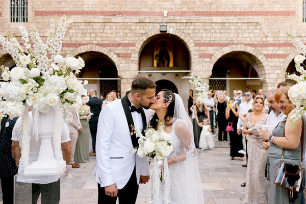 Romantic Summer Wedding White Flowers Veria