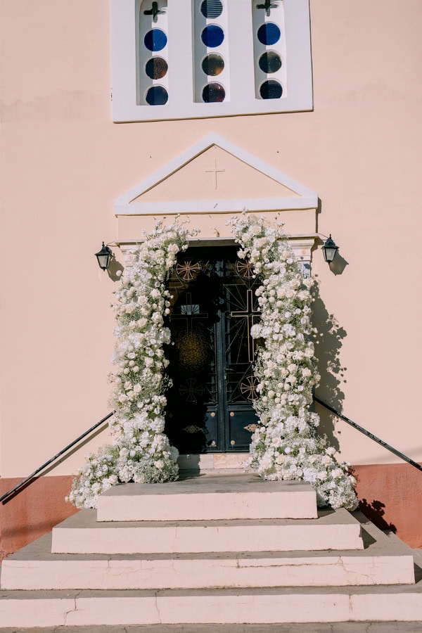 Timeless Chic Wedding White Florals Laconia