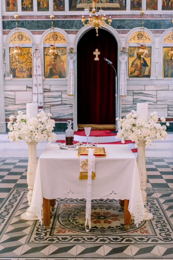 Timeless Chic Wedding White Florals Laconia