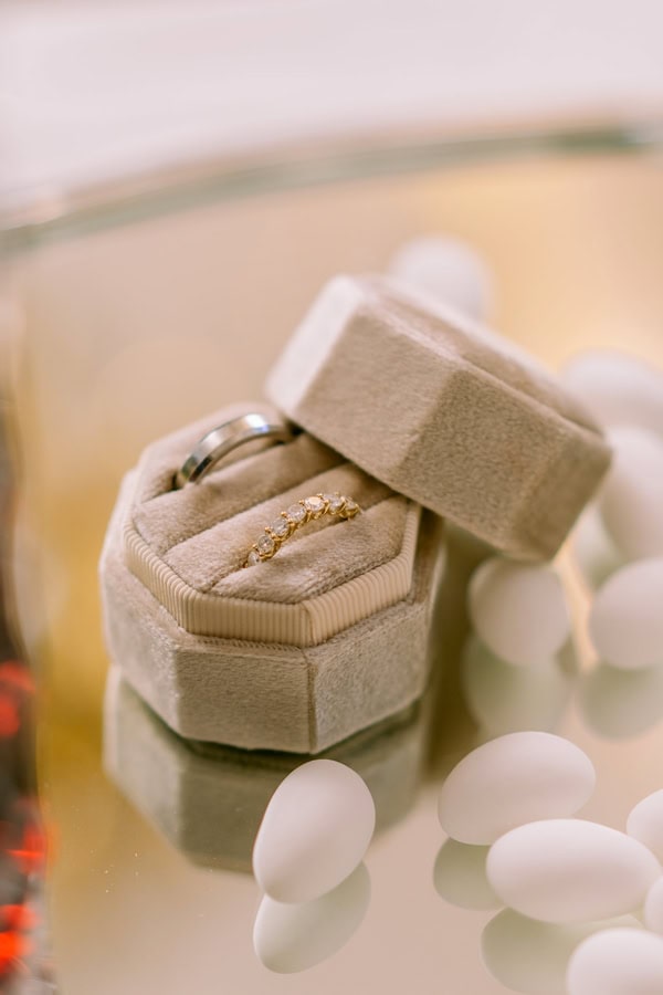 Timeless Chic Wedding White Florals Laconia