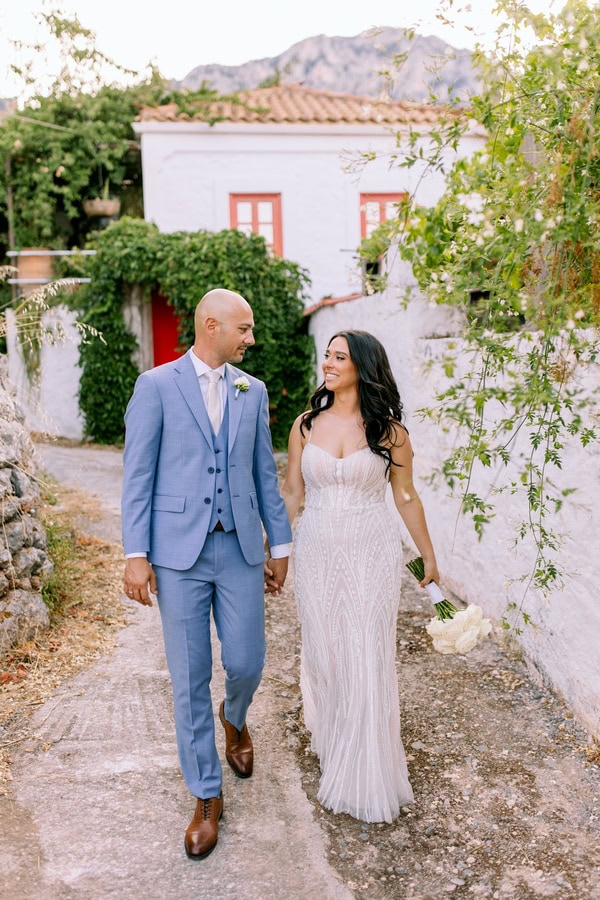 Timeless Chic Wedding White Florals Laconia