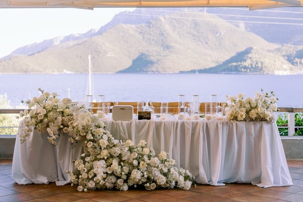 Timeless Chic Wedding White Florals Laconia