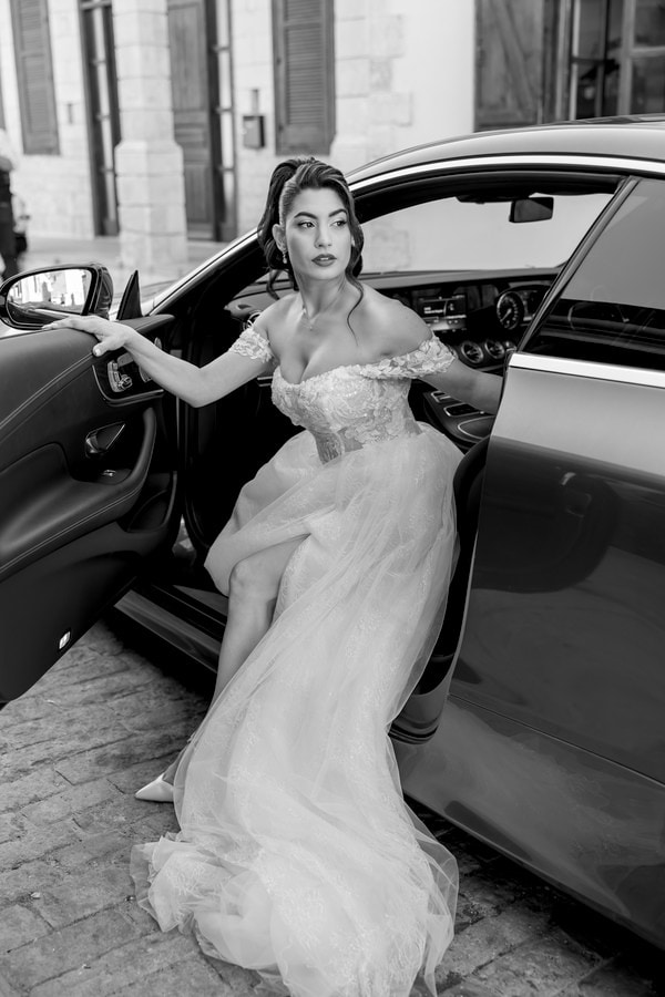Timeless Wedding With White Roses