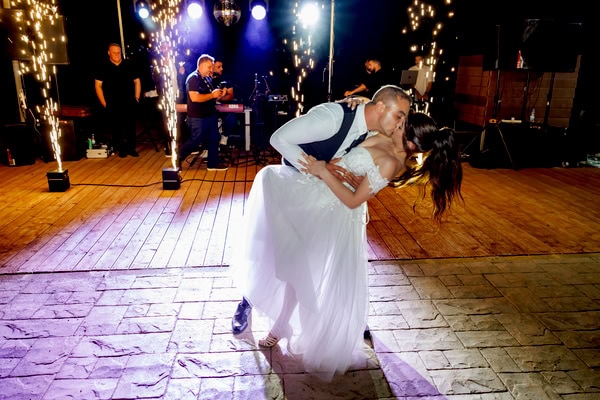 Timeless Wedding With White Roses