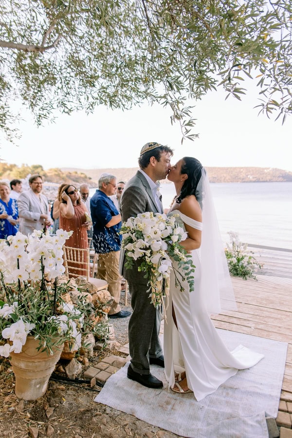 Unique Mani Wedding With Mediterranean Details And Flowers