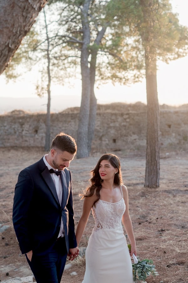 Chic Summer Wedding Kalamata White Flowers